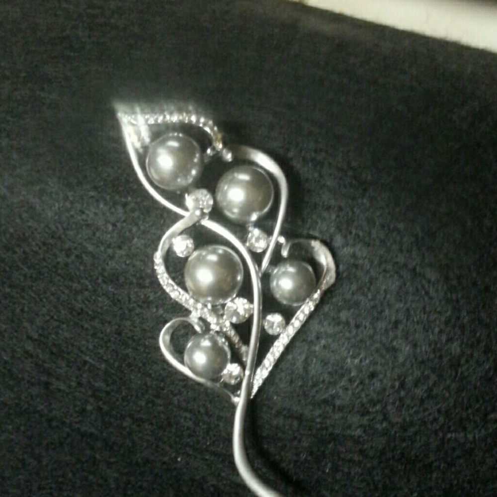 Brooch
